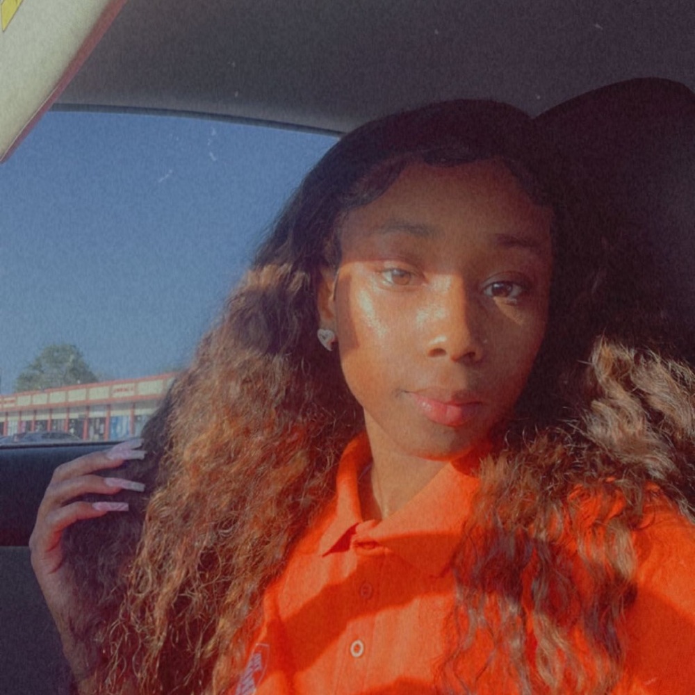 Meet your Posher, Rochelle